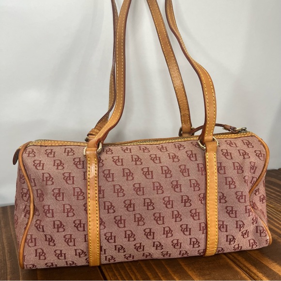 Dooney & Bourke Bags Vintage Dooney Bourke Maroon Barrel Bag Poshmark